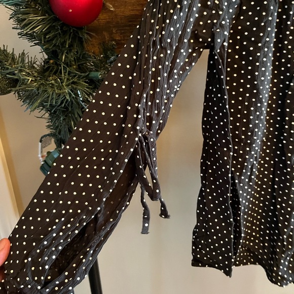 American Eagle off the shoulder blouse sz sm - Picture 3 of 3